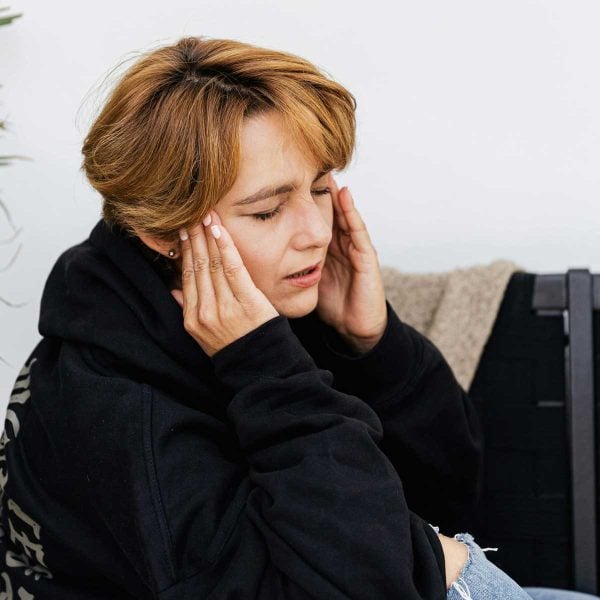 patient-suffering-from-migraine